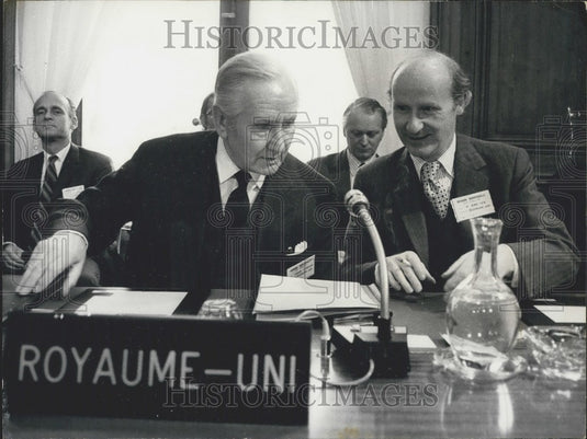 1973 Press Photo Anthony Barber and Lord O'Brien at Monetary Conference in Paris