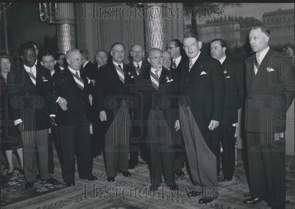 1954 Press Photo President Coty &amp; National Assembly Members (Mr. Le Troquer)- Historic Images