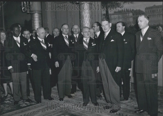 1954 Press Photo President Coty & National Assembly Members (Mr. Le Troquer)- Historic Images