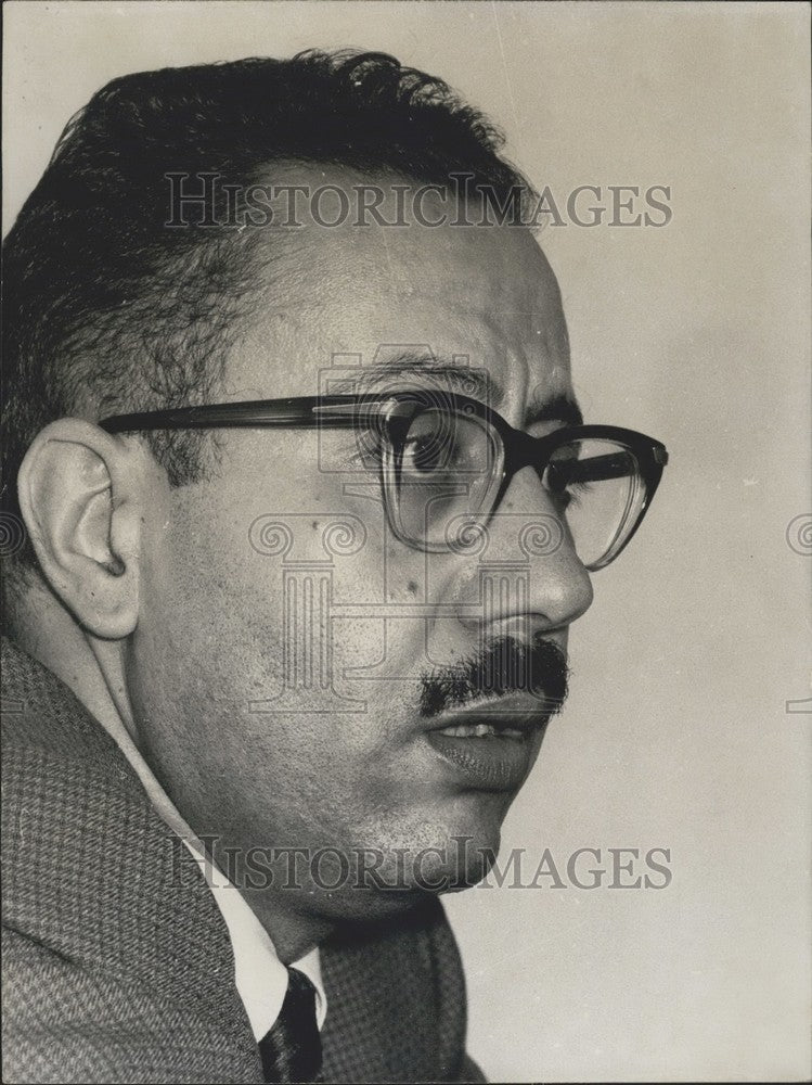 1962 Press Photo Mohammed Yazid Reads CNRA Meeting Results - Historic Images