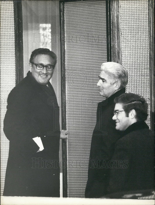 1973 Press Photo Henry Kissinger, Le Duc Tho Meet to Discuss Vietnam