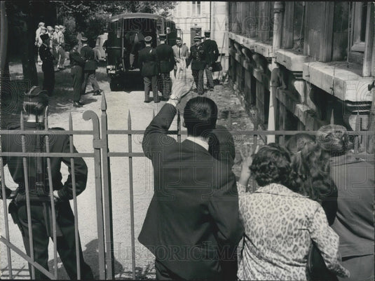 1962 Press Photo Authors on Trial Taken to Prison
