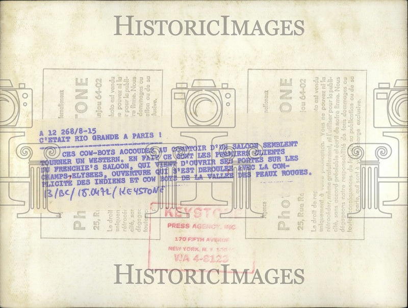 Load image into Gallery viewer, 1972 Press Photo Frenchie's Saloon in Paris
