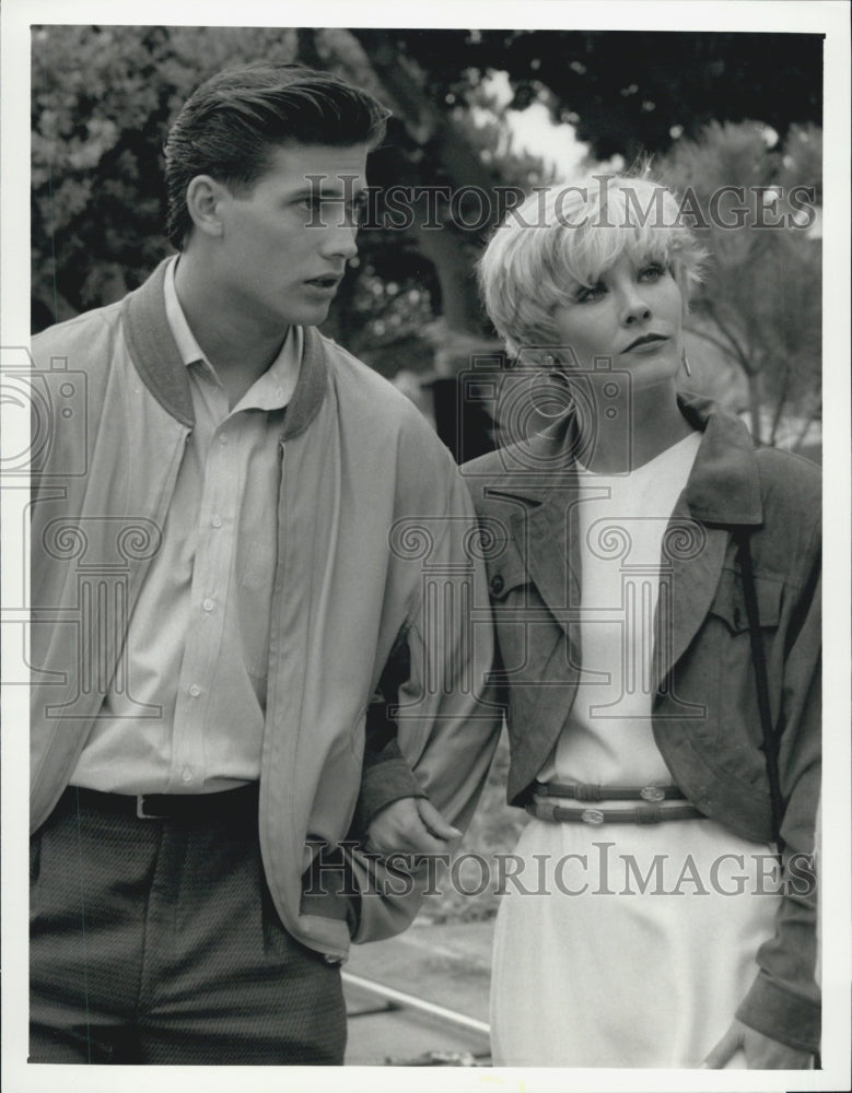 1989 Press Photo Sash Mitchell and Kimberly Foster in &quot;Dallas&quot;.- Historic Images