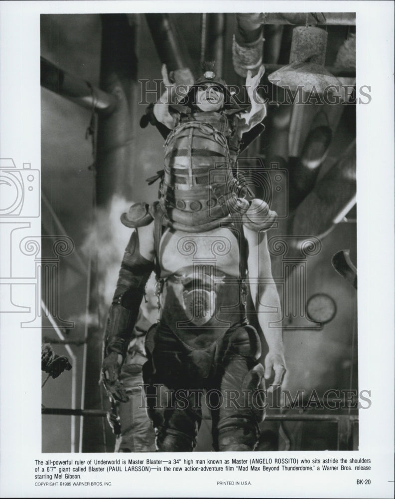 1985 Press Photo Actor Angelo Rossito, Paul Larsson &quot;Mad Max Beyond Thunderdome&quot;- Historic Images