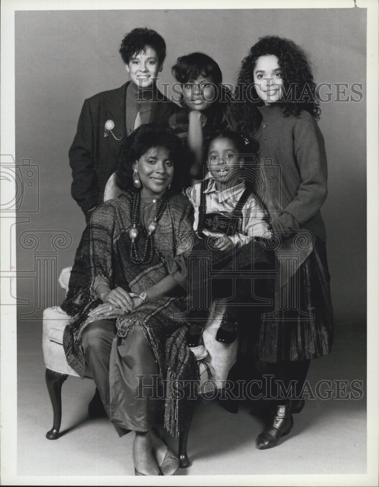 1986 Press Photo &quot;The Cosby Show Cast Starring Sabrina Le Beauf, Tempest Bledsoe- Historic Images