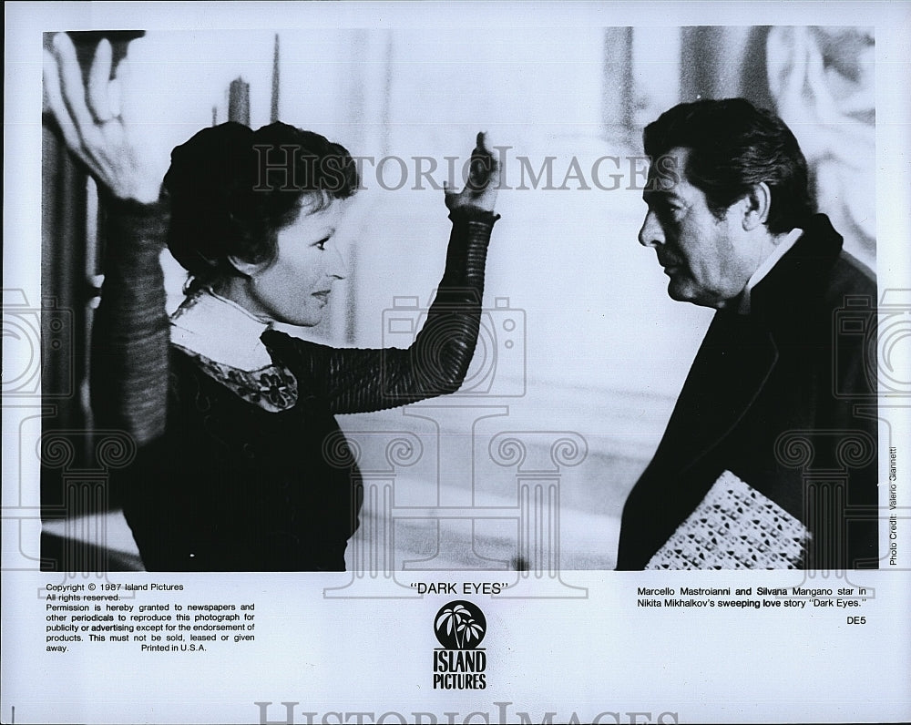 1987 Press Photo Marcello Mastroianni and Silvana Mangano in &quot;Dark Eyes&quot;- Historic Images