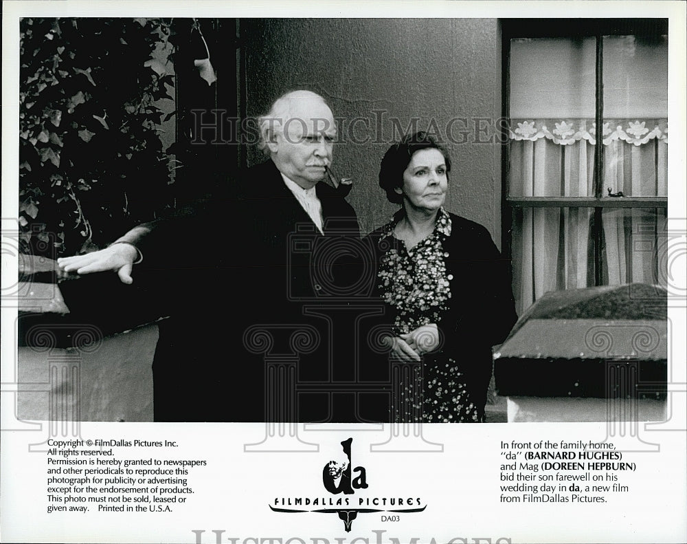 Press Photo Barnard Hughes and Doreen Hepburn in &quot;da&quot;- Historic Images