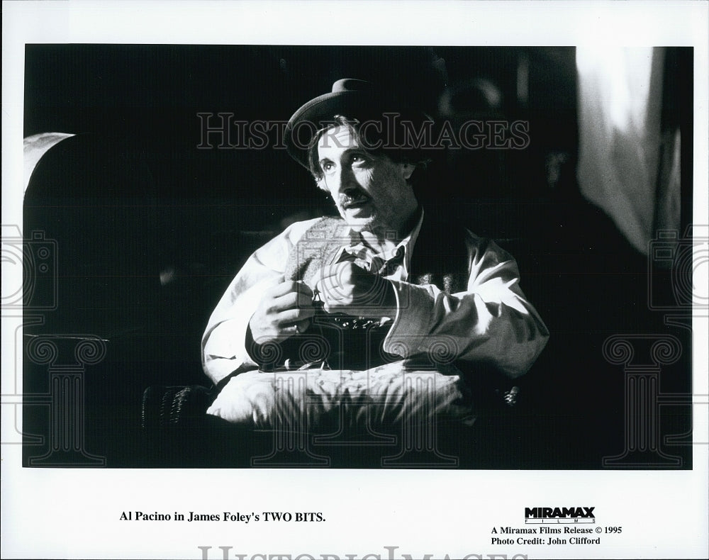 1995 Press Photo Actor Al Pacino in scene from James Foley&#39;s film &quot;Two Bits&quot;- Historic Images