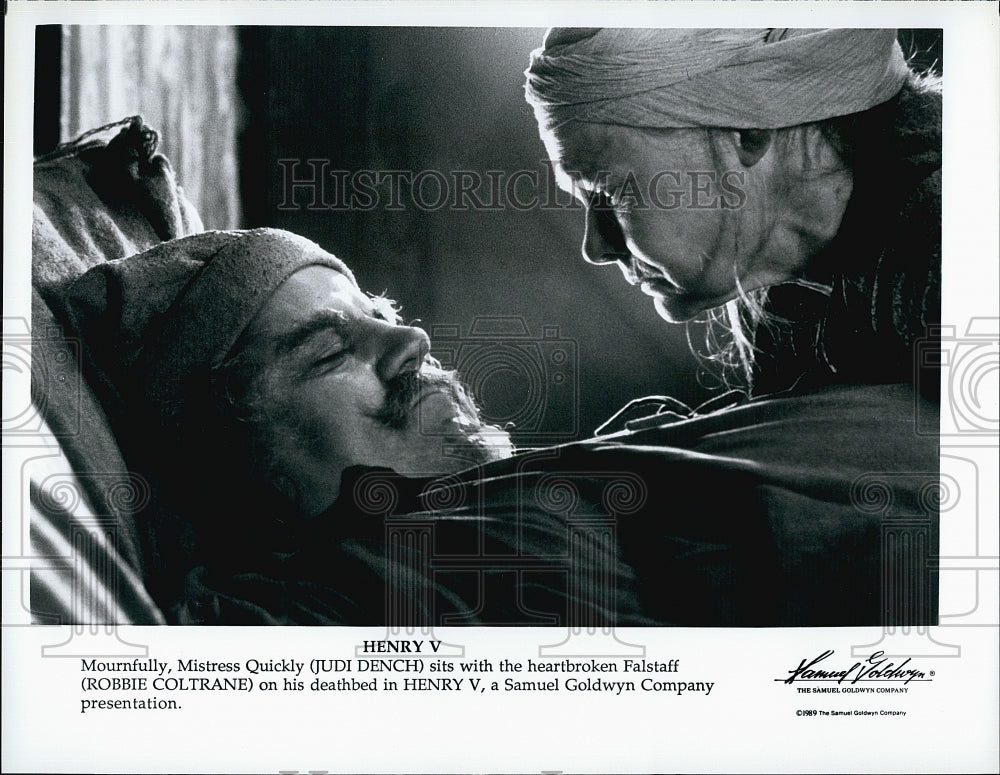 1989 Press Photo &quot;Henry V&quot; starring Judi Dench &amp; Robbie Coltrane- Historic Images