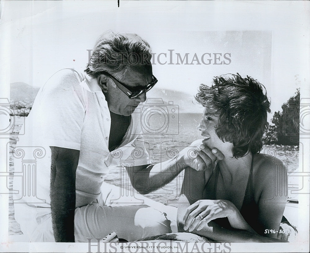 1978 Press Photo &quot;The Greek Tycoon&quot; Anthony Quinn &amp; Jacqueline Bisset- Historic Images