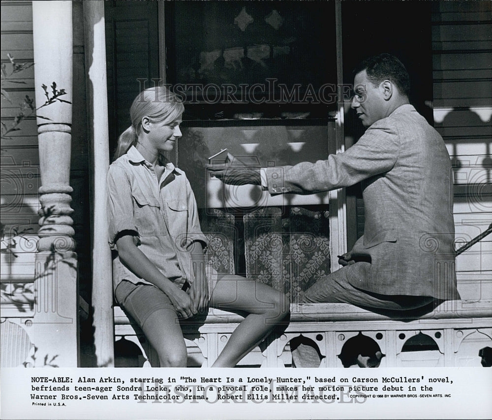 1968 Press Photo Alan Arkin Actor Sondra Locke Actress Heart Is A Lonely Hunter- Historic Images