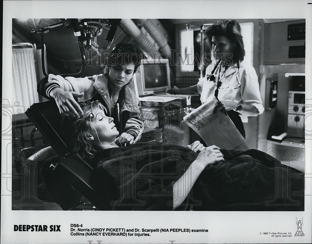 1988 Press Photo Cindy Pickett, Nia Peeples &amp; Nancy Everhard in &quot;Deepstar Six&quot;- Historic Images