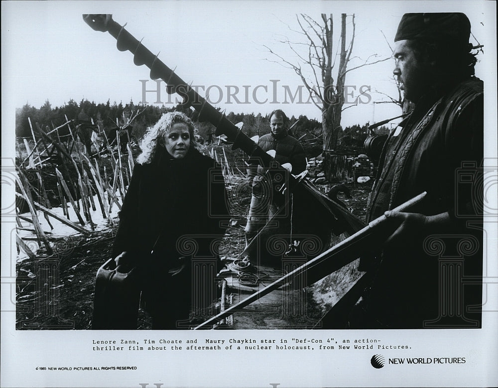 1985 Press Photo Actress Lenore Zann &amp; Tim Choate in &quot;Def-Con 4&quot;- Historic Images