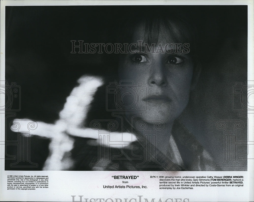 1968 Press Photo Actress Debra Winger As Cathy Weaver In &#39;Betrayed&quot;- Historic Images