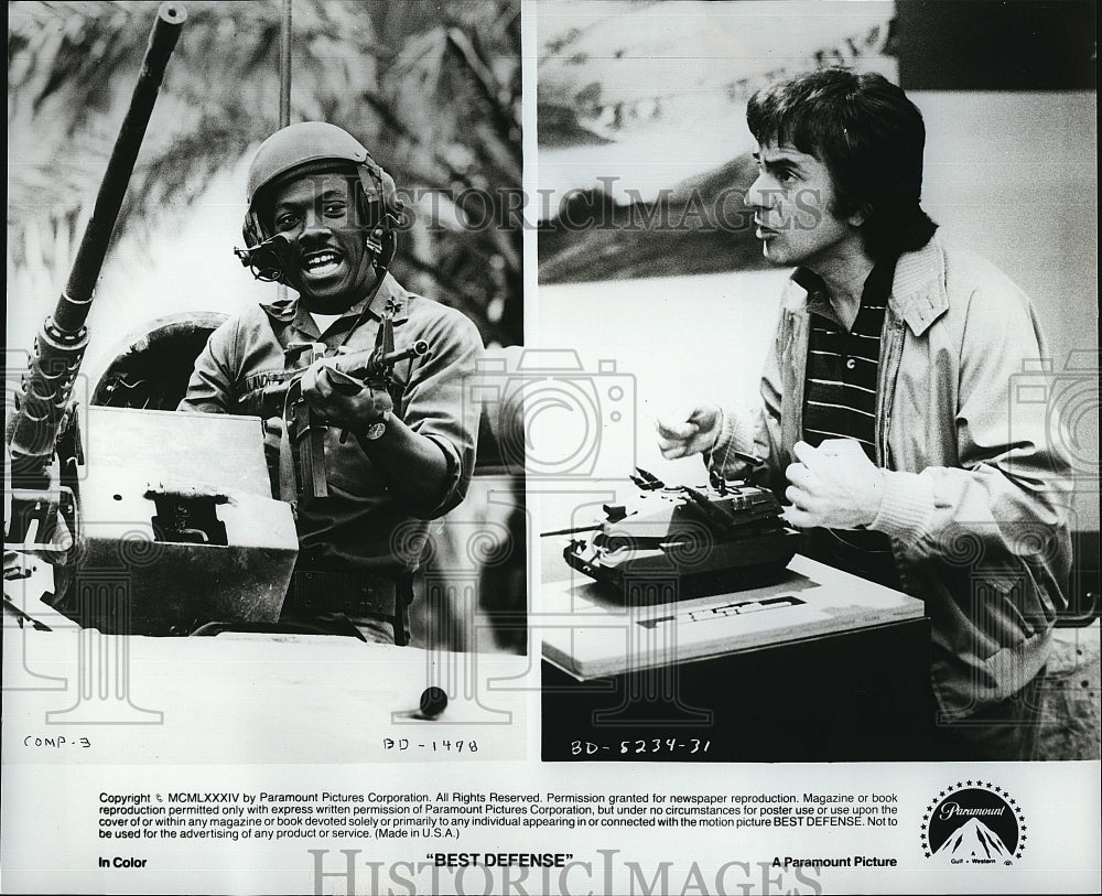 1984 Press Photo Eddie Murphy and Dudley Moore in the movie &quot;Best Defense&quot;- Historic Images