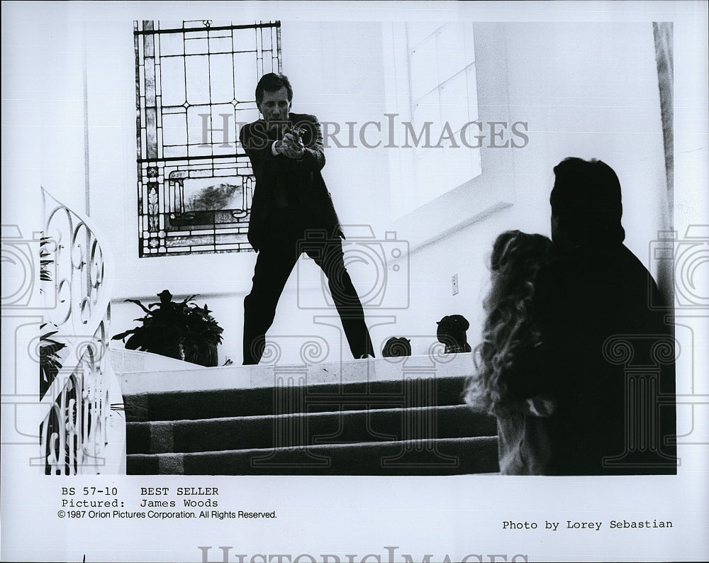 1987 Press Photo James Woods in scene from &quot;Best Seller&quot;.- Historic Images