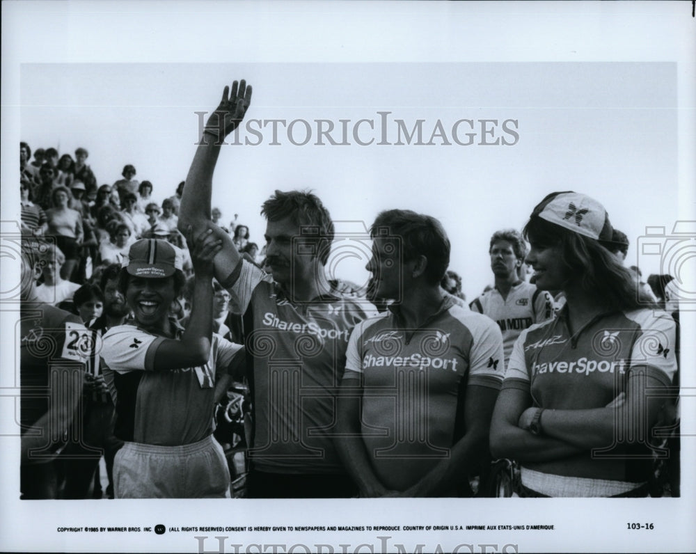 1985 Press Photo Rae Dawn Chong, Kevin Costner, David Grant &amp; Alexandra Paul- Historic Images