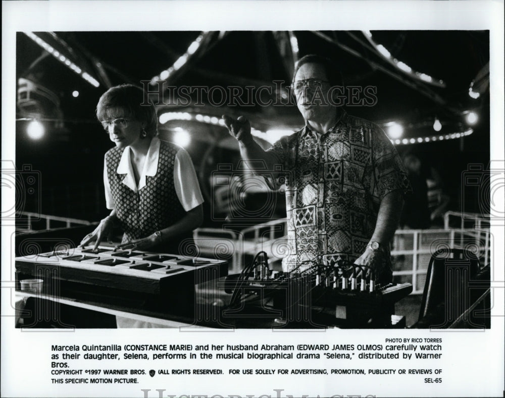 1997 Press Photo Marcela Quintanilla Edward James Olmos Selena Drama Movie- Historic Images