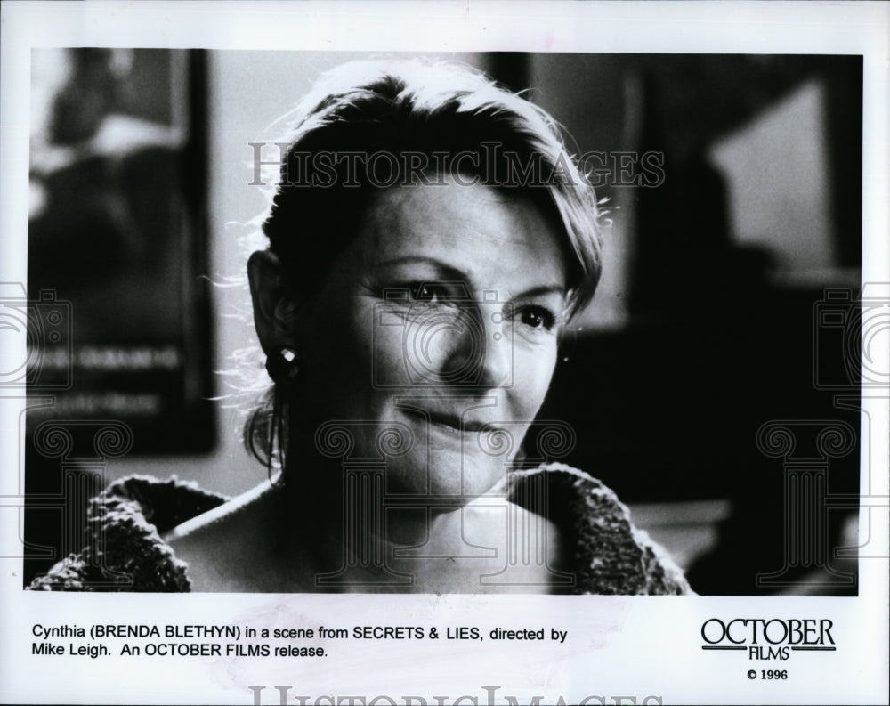 1996 Press Photo Brenda Blethyn Actress Scene From Secrets Lies British Film- Historic Images