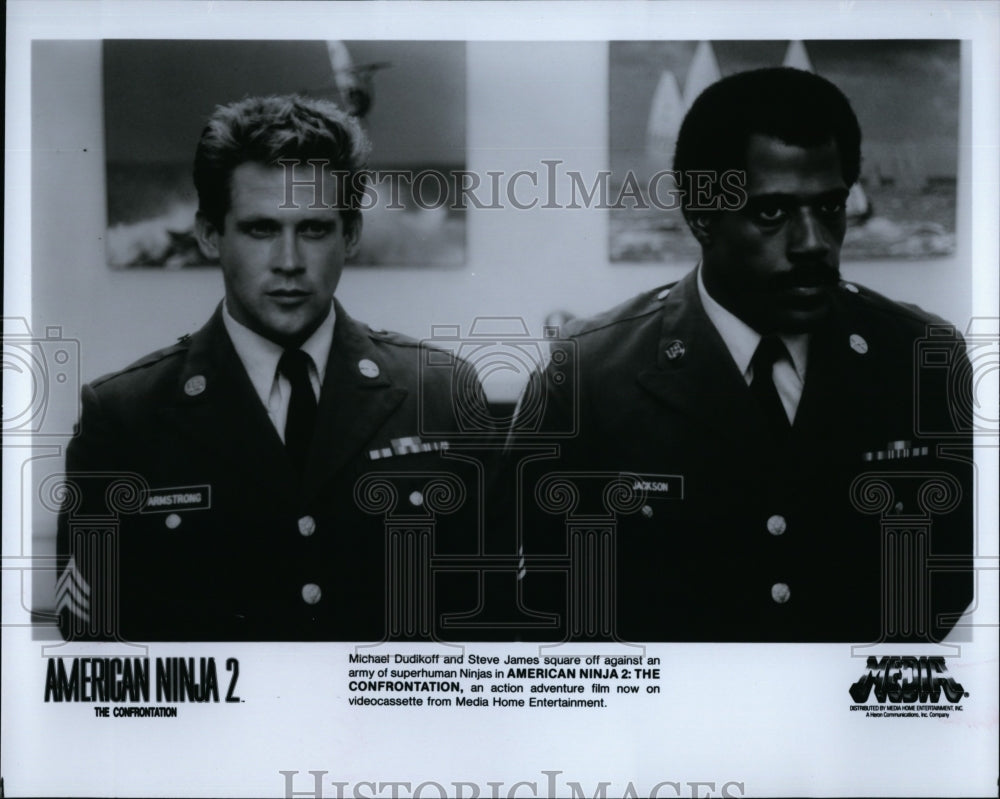 Press Photo Michael Dudikoff and Steve James in &quot;American Ninja 2&quot;- Historic Images