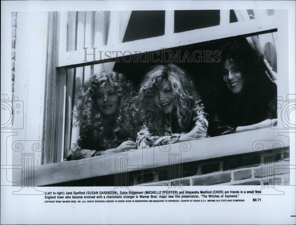 1987 Press Photo Susan Sarandon, M. Pfeiffer, Cher &quot;The Witches of Eastwick&quot;- Historic Images