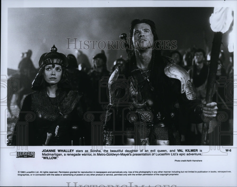 1988 Press Photo Actress Joanne Whalley &amp; Val Kilmer in &quot;Willow&quot;- Historic Images