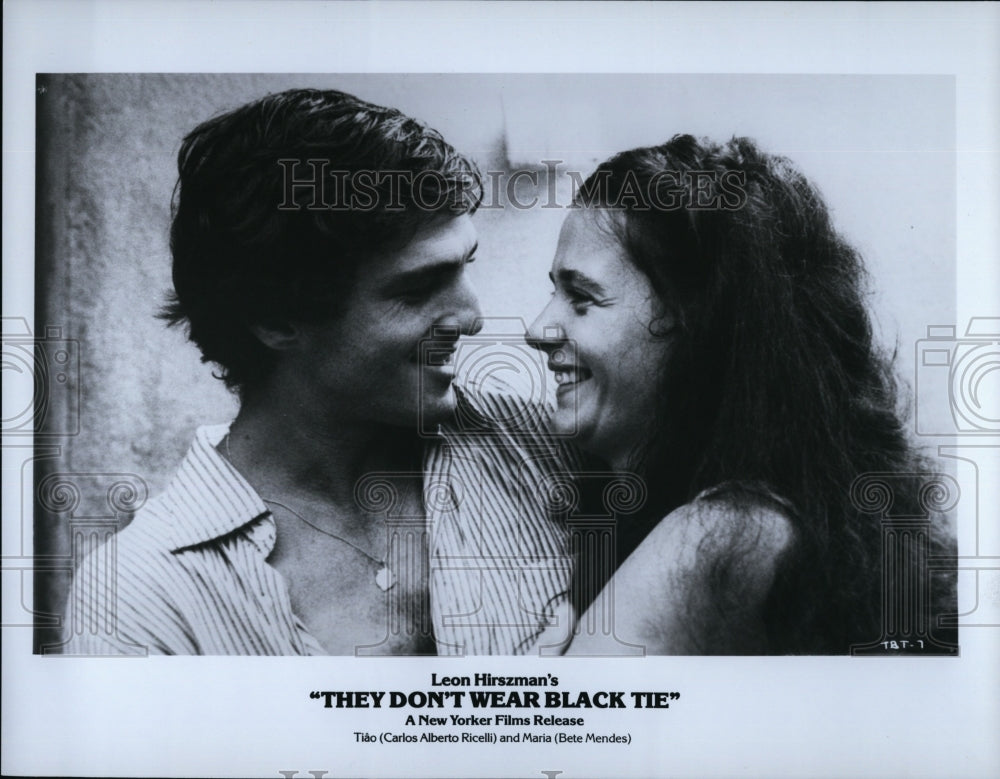 1981 Press Photo Scene from &quot;They Don&#39;t Wear Black Tie&quot;- Historic Images