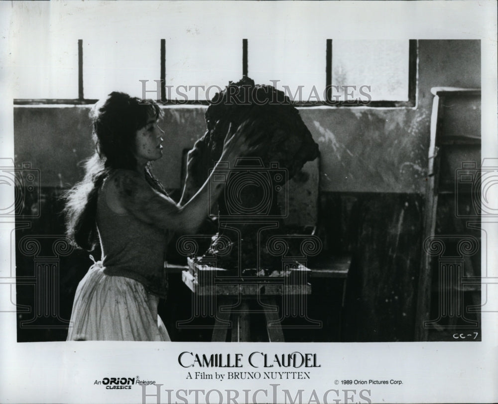 1989 Press Photo Isabelle Adjani Stars In &quot;Camille Claudel&quot;- Historic Images