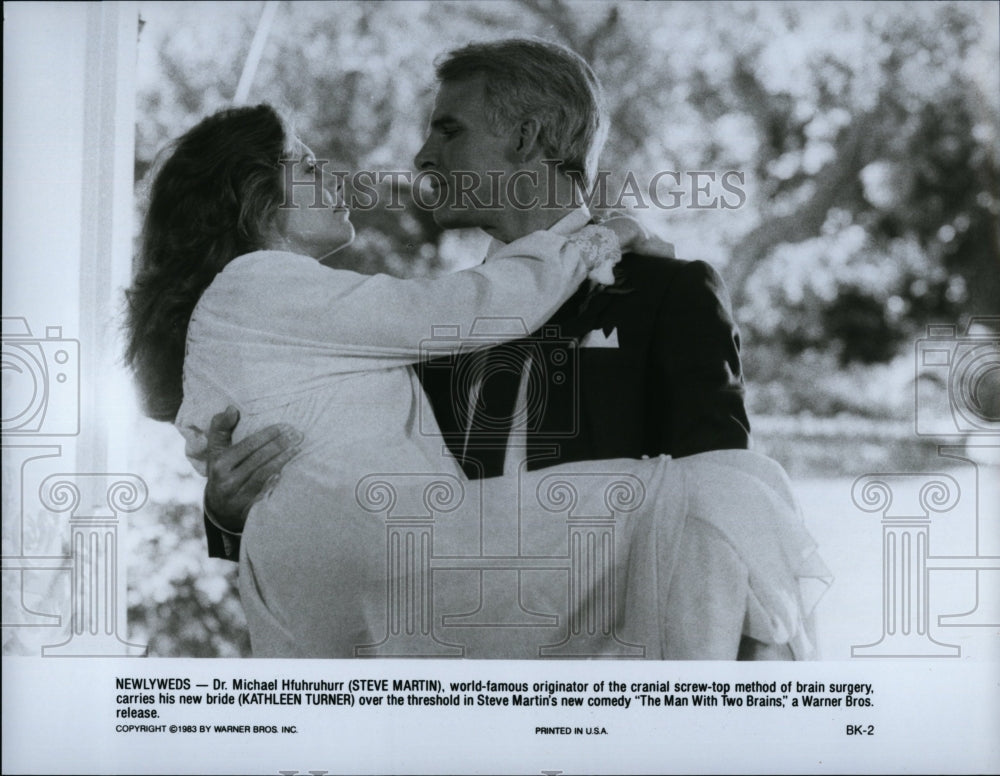 1983 Press Photo The Man With Two Brains Film Steve Martin Kathleen Turner Scene- Historic Images