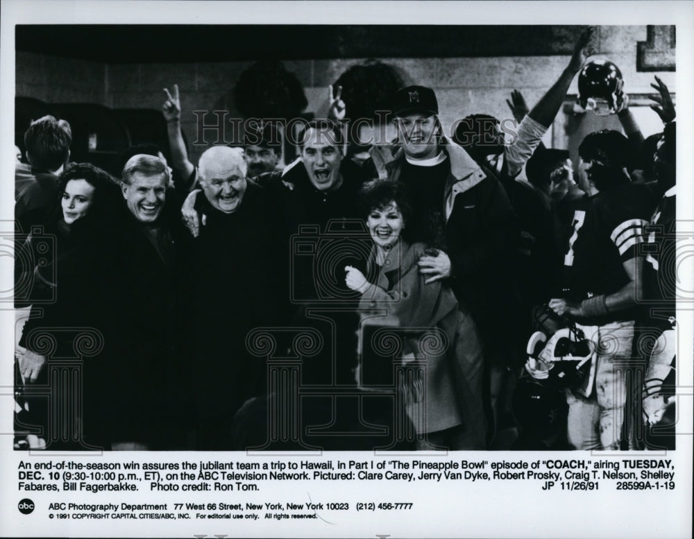 1991 Press Photo &quot;Coach&quot; , Craig T Nelson, Jerry Van Dyke,Clare Carey- Historic Images