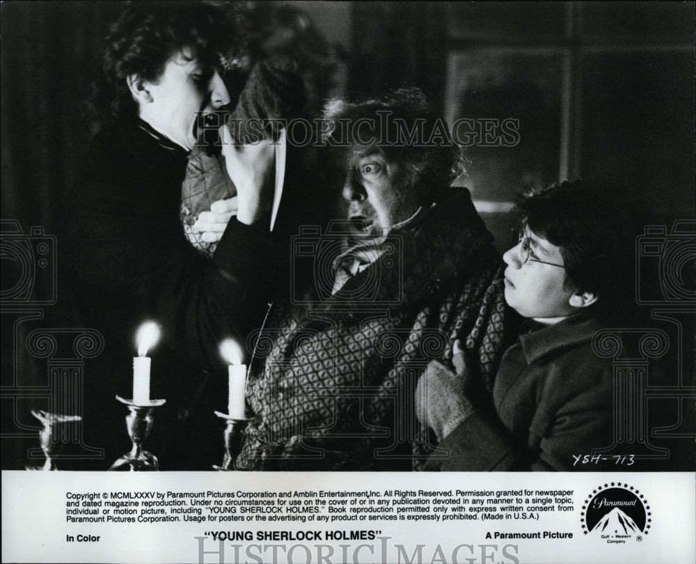 1985 Press Photo Nicholas Rowe Alan Cox Freddie Jones in &quot;Young Sherlock Holmes&quot;- Historic Images