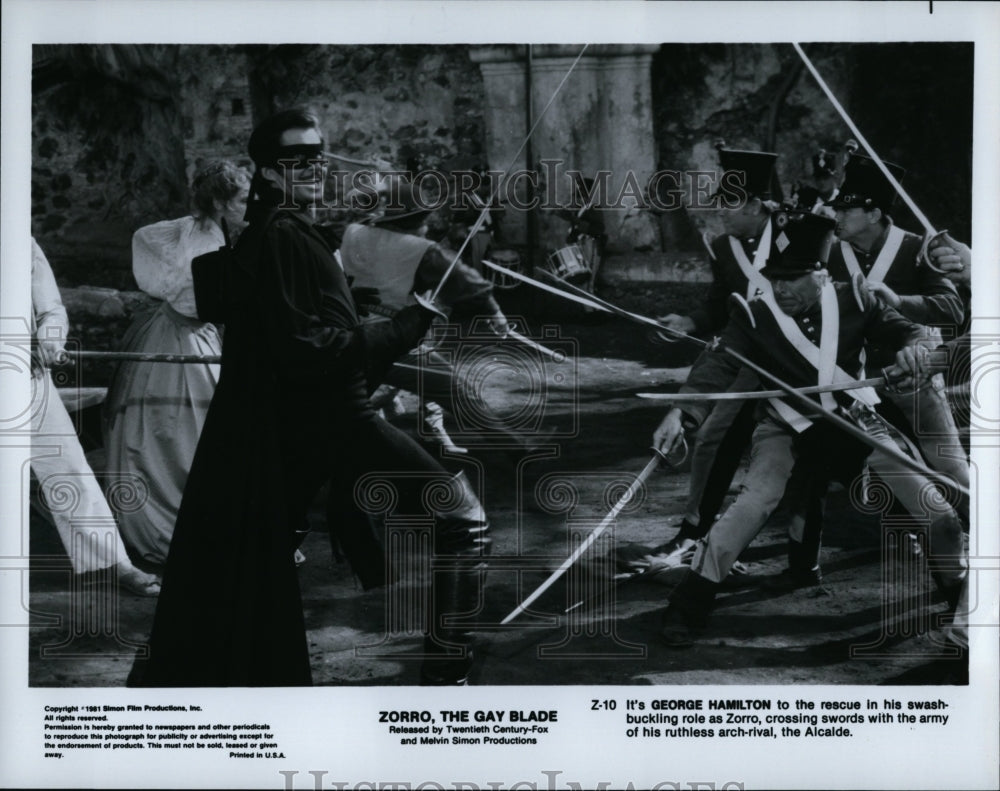 1981 Press Photo George Hamilton in &quot;Zorro, The Gay Blade&quot;- Historic Images