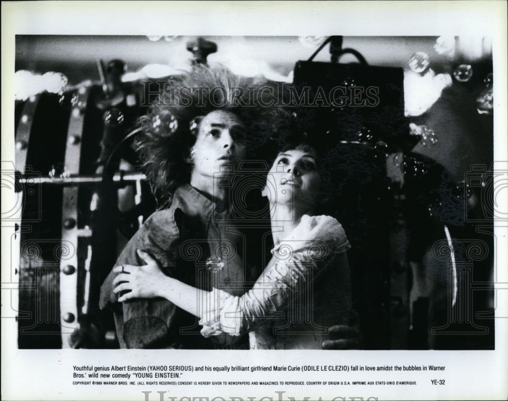 1989 Press Photo Yahoo Serious, Odile Le Clezio, &quot;Young Einstein&quot;- Historic Images