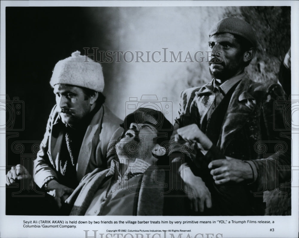 1982 Press Photo Tarik Akan Actor in &quot;Yol&quot;- Historic Images