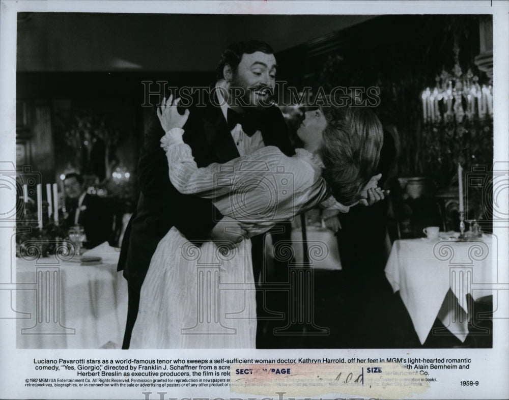 1982 Press Photo Luciano Pavarotti and Kathryn Harrold in &quot;Yes, Giorgio&quot;- Historic Images