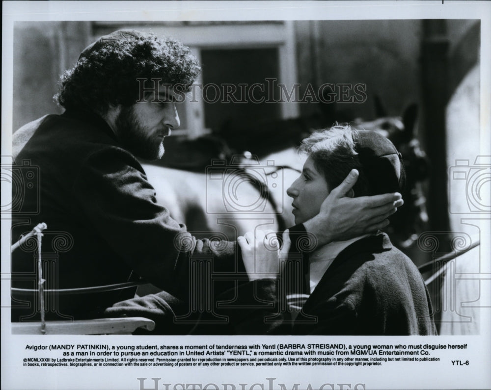 1983 Press Photo Mandy Patinkin, Barbara Streisand, &quot;Yentl&quot;- Historic Images