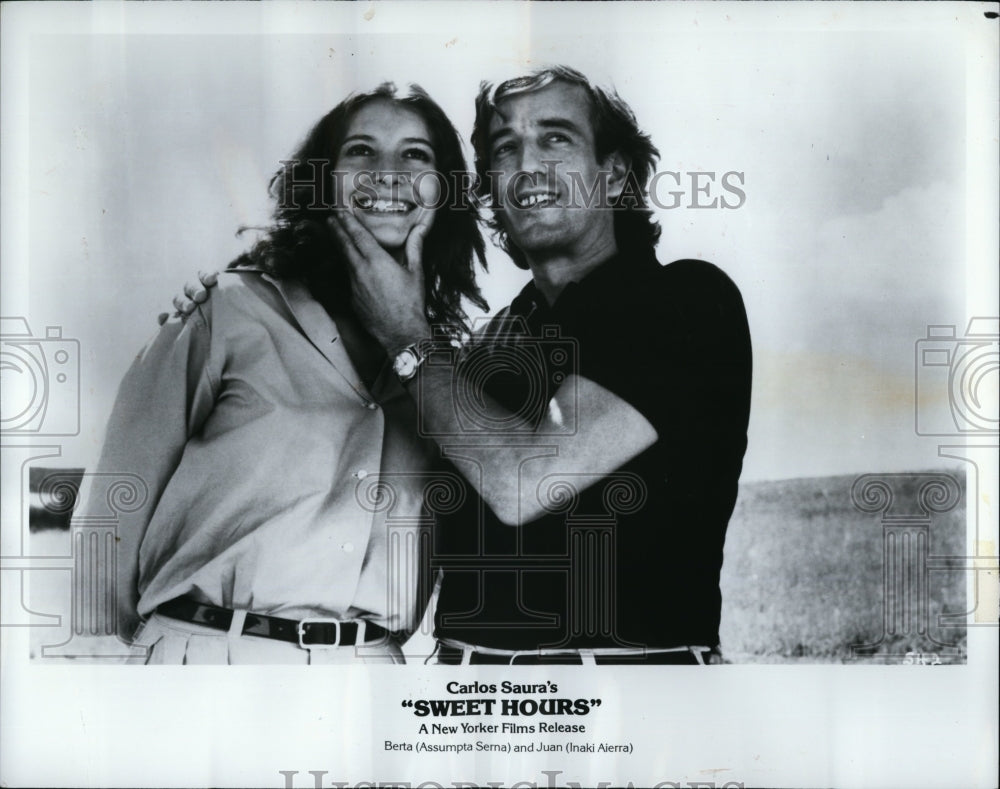 Press Photo Assumpta Serna and Inaki Aierra in &quot;Sweet Hours&quot;- Historic Images