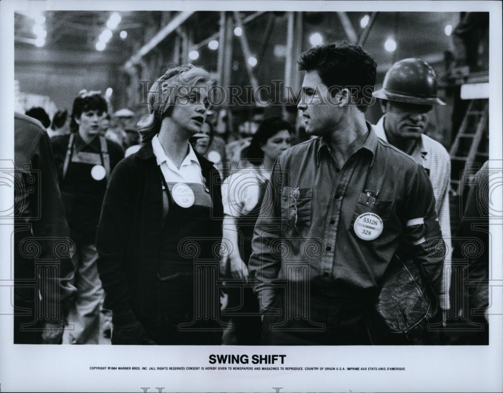 1984 Press Photo Goldie Hawn and Kurt Russell in &quot;Swing Shift&quot;- Historic Images