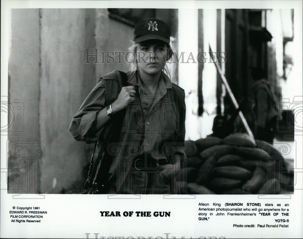 1991 Press Photo Sharon Stone in &quot;Year of the Gun&quot;- Historic Images