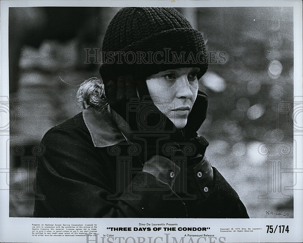 1975 Press Photo Actress Faye Dunaway in &quot;Three Days of the Condor&quot;- Historic Images