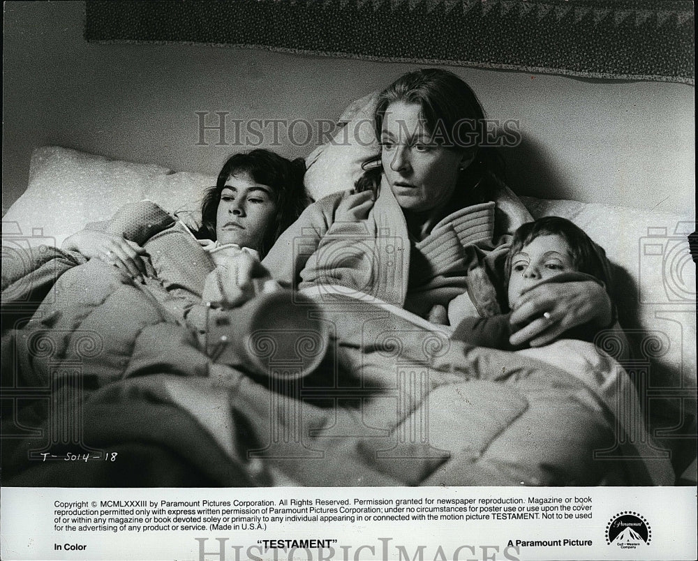 Press Photo Actress Jane Alexander and her children Zal &amp; Lukas in &quot;Testament&quot;- Historic Images