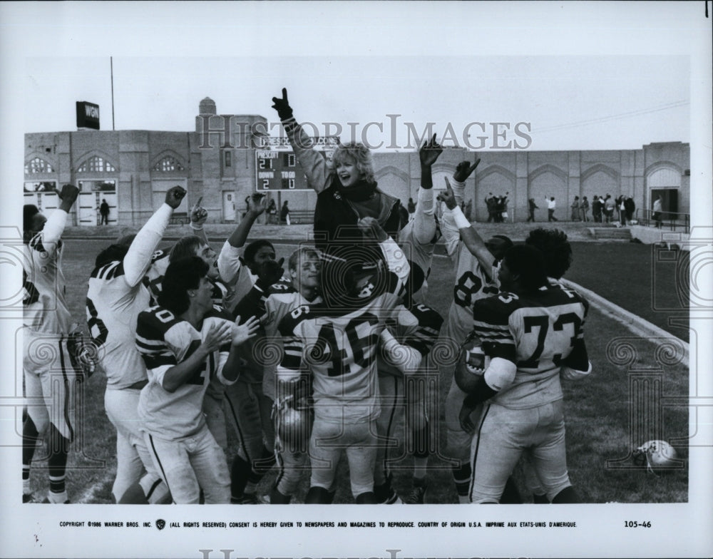 1986 Press Photo Goldie Hawn in &quot;Wildcats&quot;- Historic Images