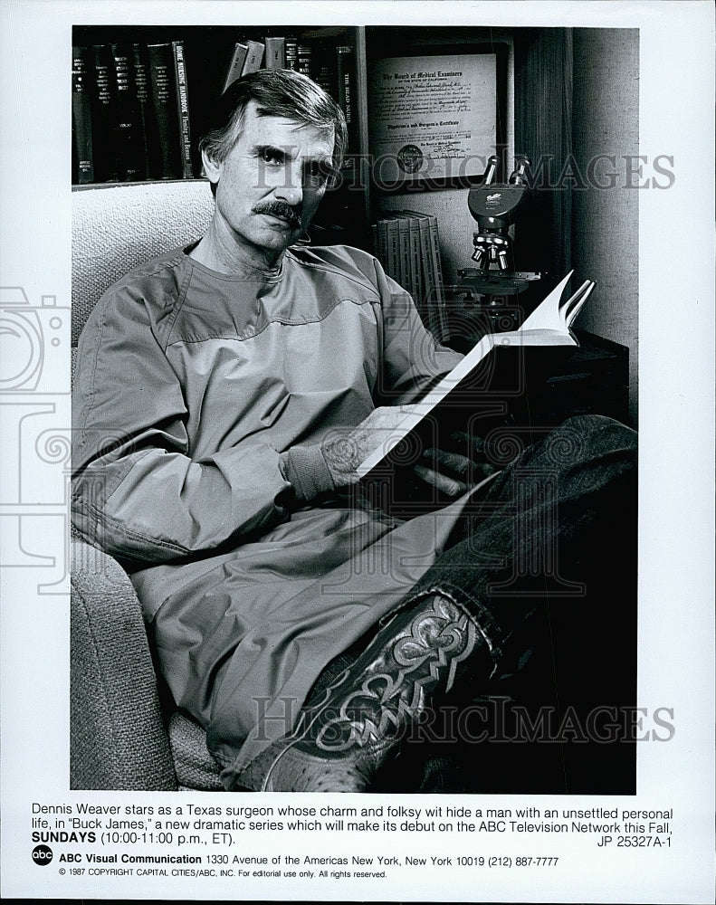 1987 Press Photo Dennis Weaver as Texas Surgeon in &quot;Buck James&quot;.- Historic Images