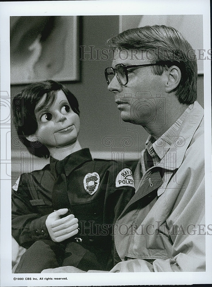 1990 Press Photo Jay Johnson "Broken Badges"- Historic Images
