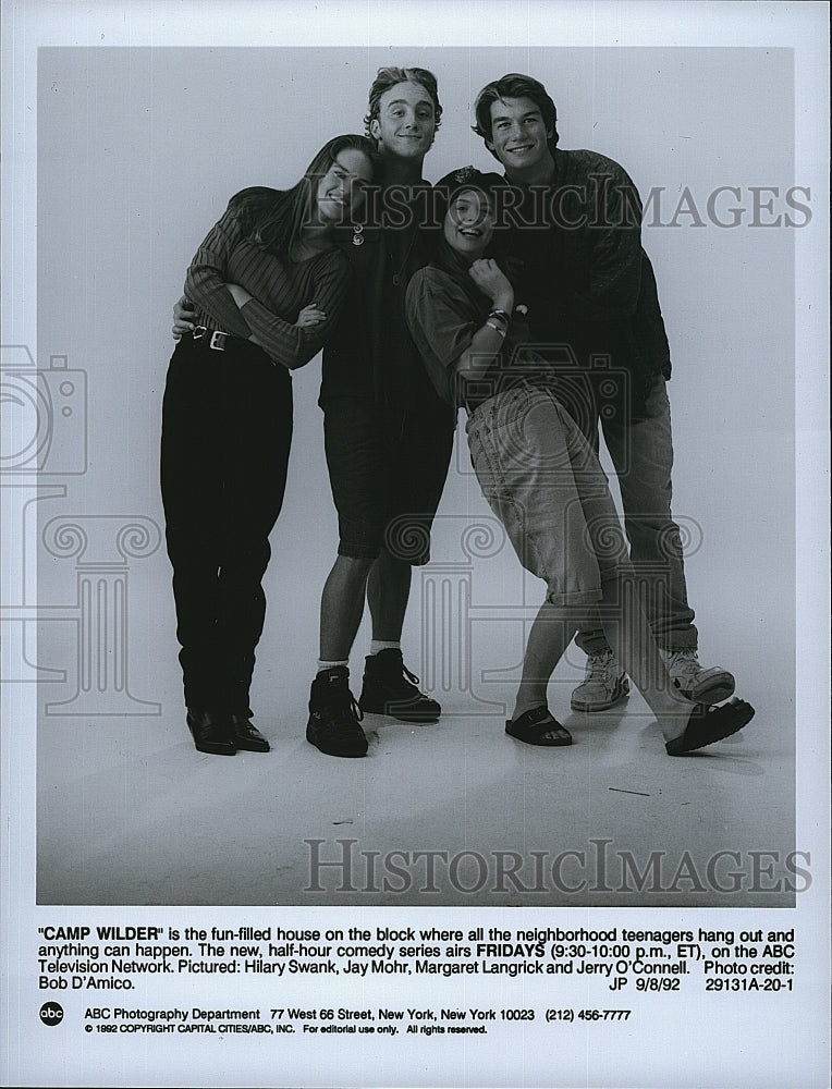 1992 Press Photo Television Series Camp Wilder Hillary Swank Jay Mohr Margaret- Historic Images