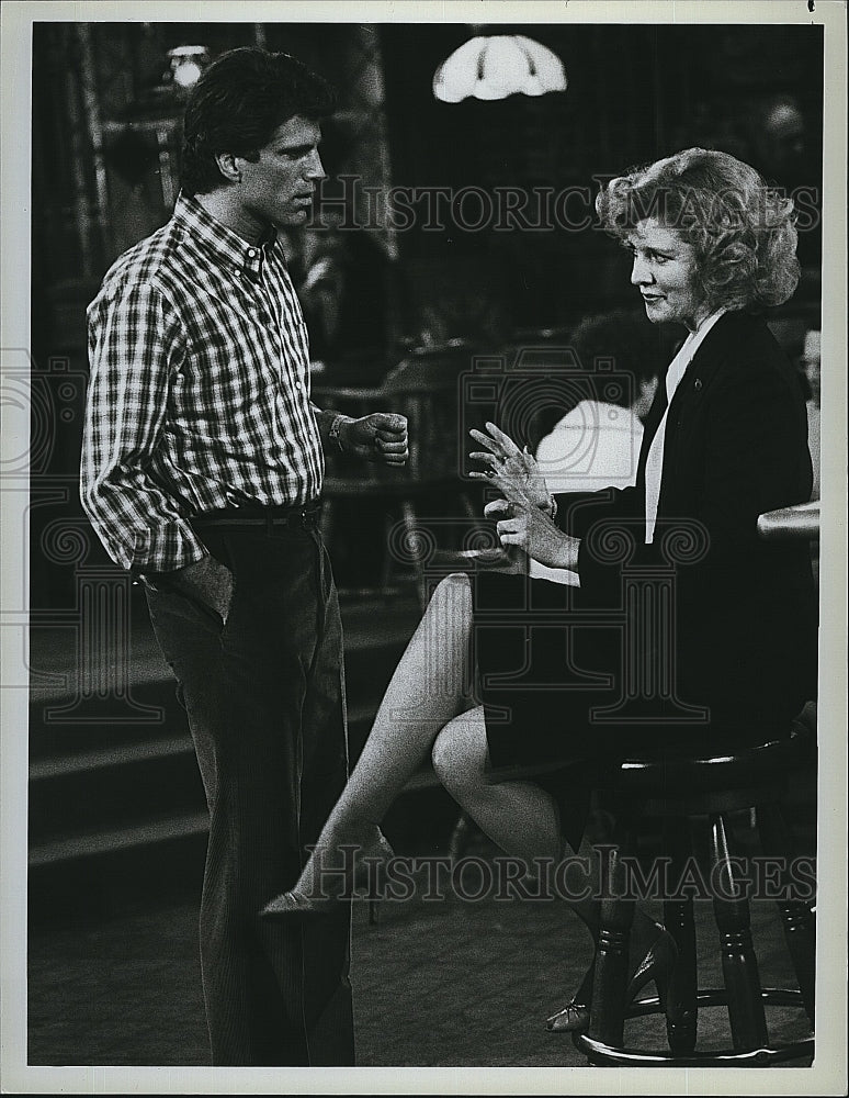 1983 Press Photo Ted Danson, Barbara Babcock &quot;Cheers&quot;- Historic Images