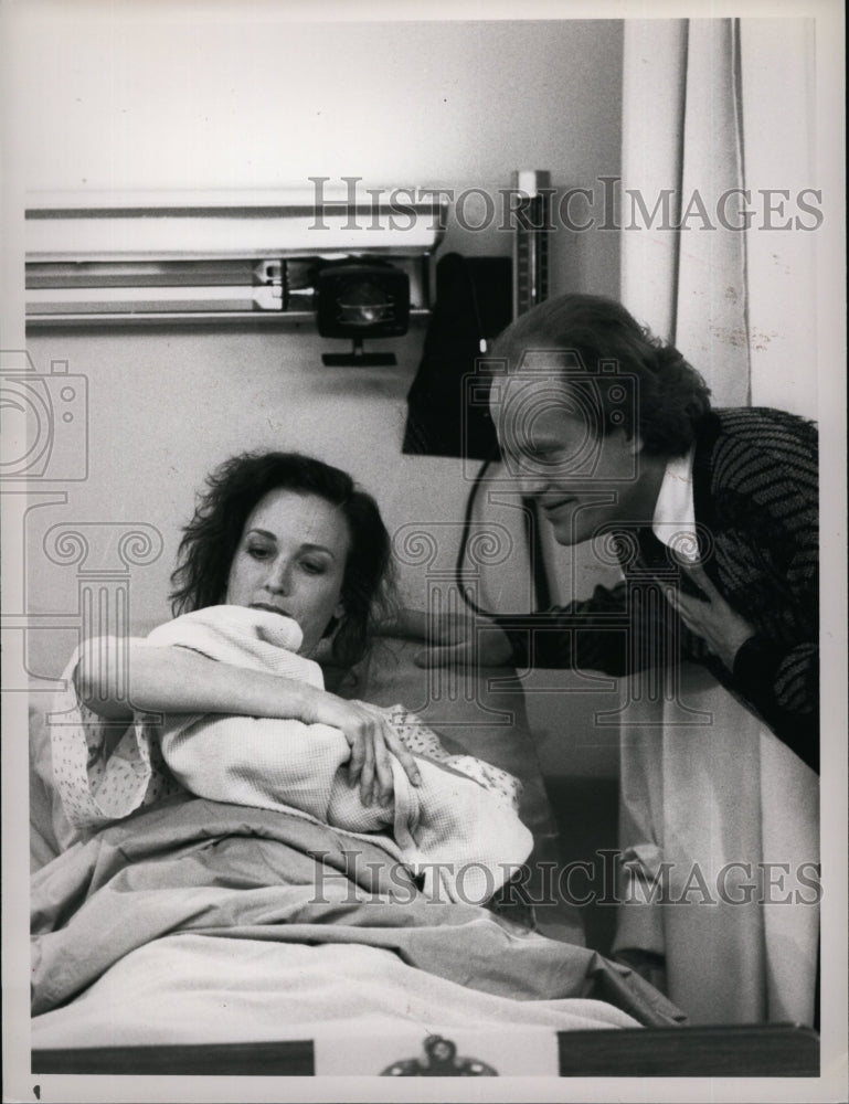 1989 Press Photo &quot;Cheers&quot; Kelsey Grammer &amp; Bebe Neuwirth- Historic Images