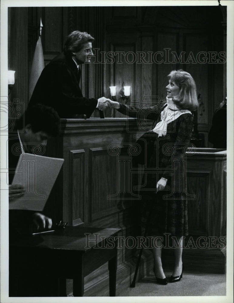 1987 Press Photo &quot;Cheers&quot; Shelley Long &amp; Tom Troupe- Historic Images