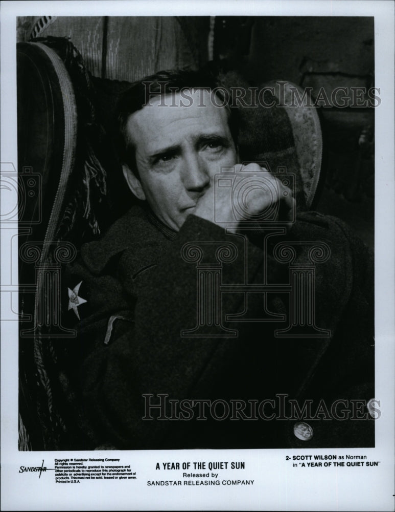 Press Photo Actor Scott Wilson In &quot;Year Of The Quiet Sun&quot; - Historic Images